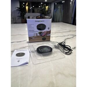 Brand New ChargeWorx CX5104 Wireless Charging Pad Slightly Damaged Box Black